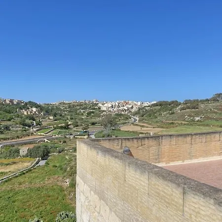 Ta' Gorgun Sleeps 6 Pool