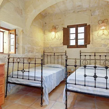 Villa Ta' Gorgun Sleeps 6 Pool *
